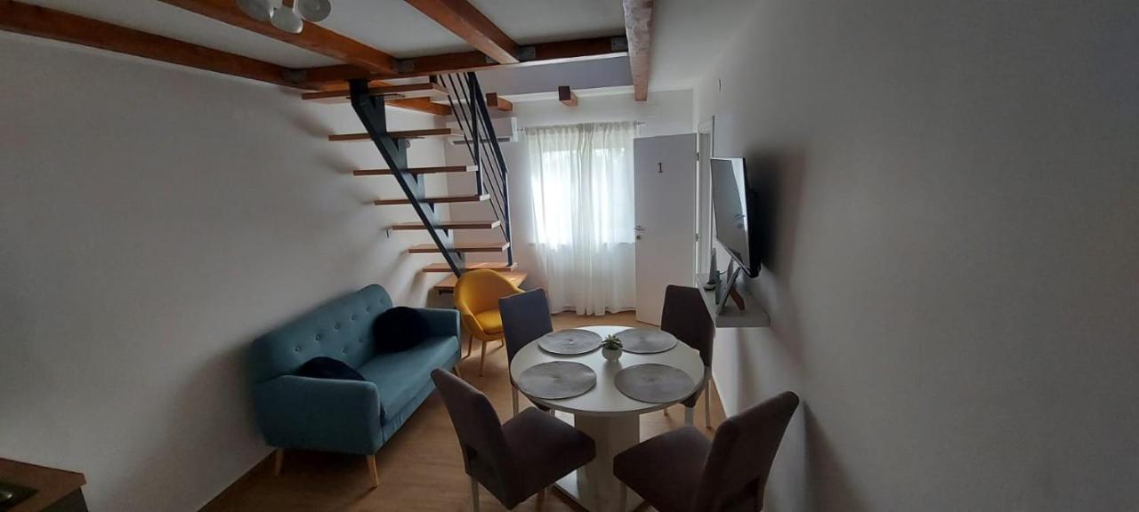Apartments Lucky Lozovac Exteriér fotografie